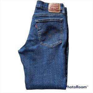 LEVI BOYFRIEND JEANS 29